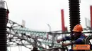Citizen6, Tangerang: Gardu Induk Lontar ke Gardu Induk Tangerang Baru yang menyalurkan tenaga listrik dari Pembangkit Listrik Tenaga Uap (PLTU) Lontar Banten 3 x 315 MW  dan mampu memasok listrik sekitar 300 MW ke daerah Jakarta. (Pengirim: Agus Trimukti)