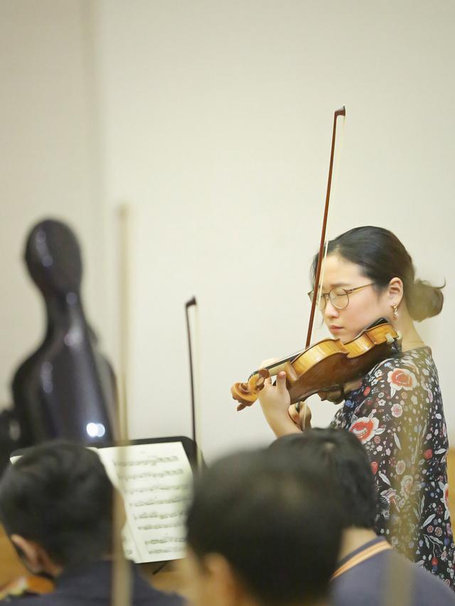 [Fimela] Suasana Latihan Jelang Konserto Biola Komponis Dunia