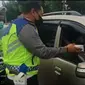 Kegiatan tersebut digelar di depan Mako Polres Bitung, Selasa (13/4/2021), dipimpin Kasat Lantas Polres Bitung AKP Awaludin Puhi.