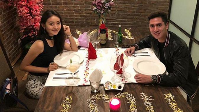 Dinner Romantis Verrell Bramasta dan Natasha Wilona 