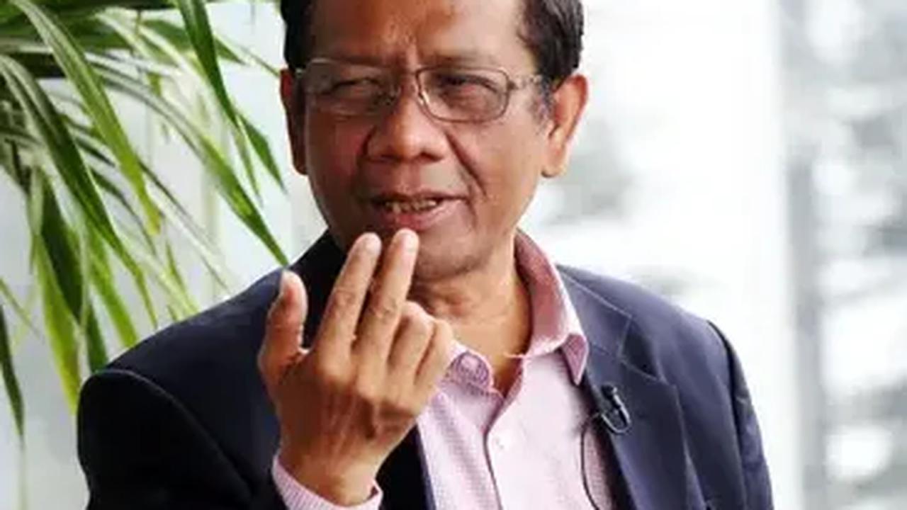 Menteri Koordinator bidang Politik, Hukum dan Keamanan (Menko Polhukam) Mahfud MD menjamin Ponpes Al-Zaytun pimpinan Panji Gumilang tidak ditutup.