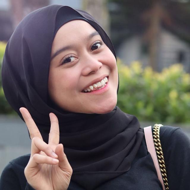 Lesti Kejora Jadi Sorotan Di Korea Setelah Cover Lagu Milik Rossa Showbiz Liputan6 Com Lesti full album terbaru 2020 ampunilah paling populer. lesti kejora jadi sorotan di korea