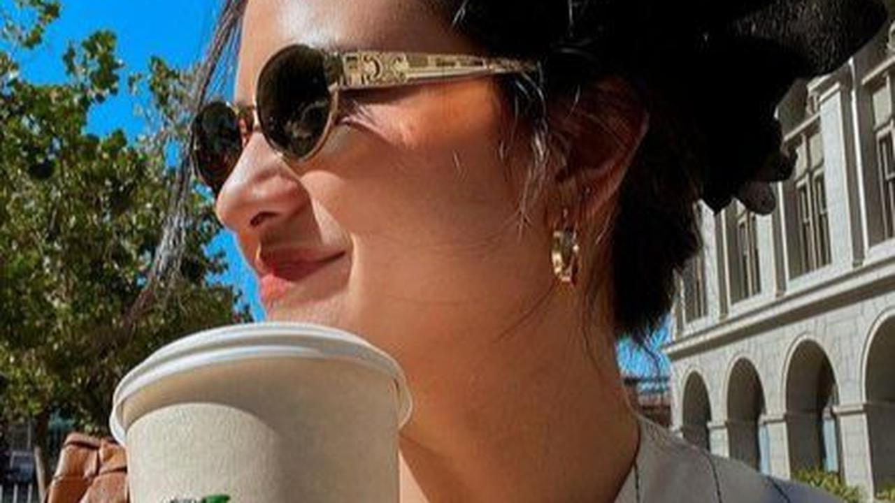 Pakai OOTD Simple, 8 Foto Cantik Marsha Aruan Saat Jalan-Jalan Ke California