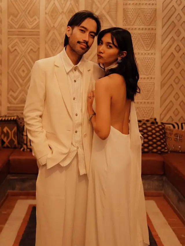 Sheila Dara dan Vidi Aldiano saat welcoming dinner Kondangan di Maroko. [@vidialdiano]