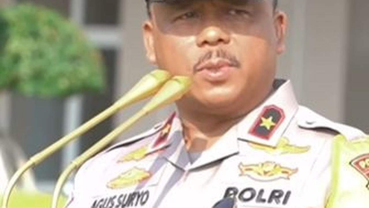 Lebih lanjut, ia meminta para anggotanya untuk saling berlomba melakukan perbuatan baik untuk mendapat berkah yang melimpah di bulan Ramadan.