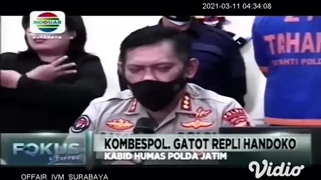 Polisi Cyber Patrol anggota Subdit Siber Ditreskrimsus Polda Jatim mengungkap kasus seks menyimpang, yakni bertiga atau threesome, yang melibatkan anak di bawah umur melalui media sosial. Tersangka sudah 3 kali menjual gadis di bawah umur.