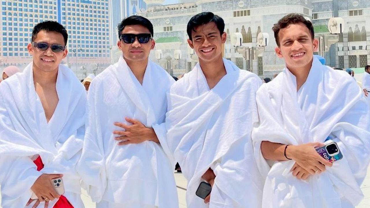 Di Jeddah, Timnas Indonesia menghadapi tantangan dari Arab Saudi sekaligus melaksanakan umrah ke Mekkah.