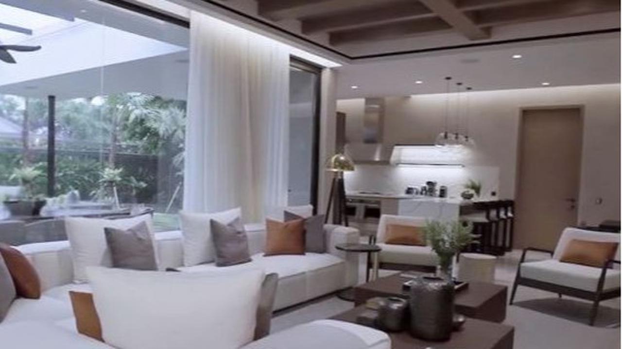 Bukan Sembarangan, Begini Isi Dapur Kotor Maia Estianty yang Super Stylish