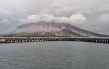 Penduduk Diminta Waspadai Tsunami akibat Erupsi Gunung Ruang