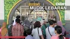 Hari kedua lebaran stasiun Pasar Senen masih memberangkatkan 21 ribu pemudik, Padatnya pemudik jadi alasan meraka yang memilih pulang di lebaran kedua ini 