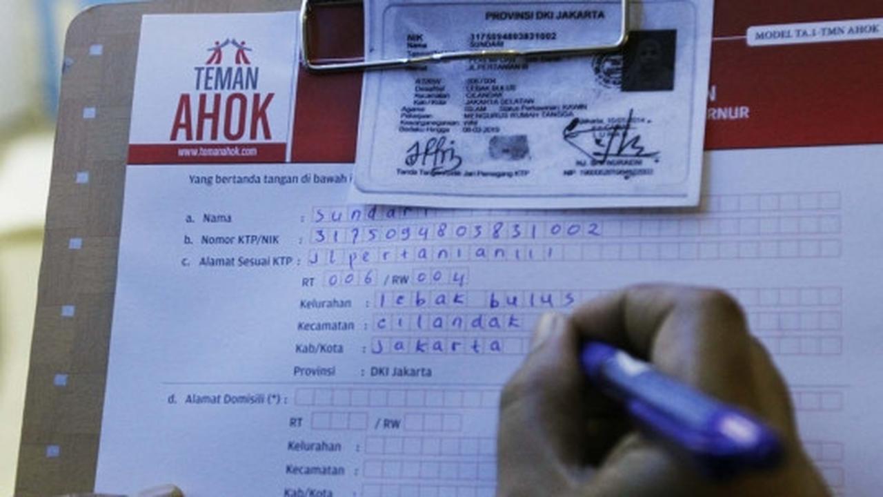 Galang dukungan, Teman Ahok kumpulkan KTP warga DKI