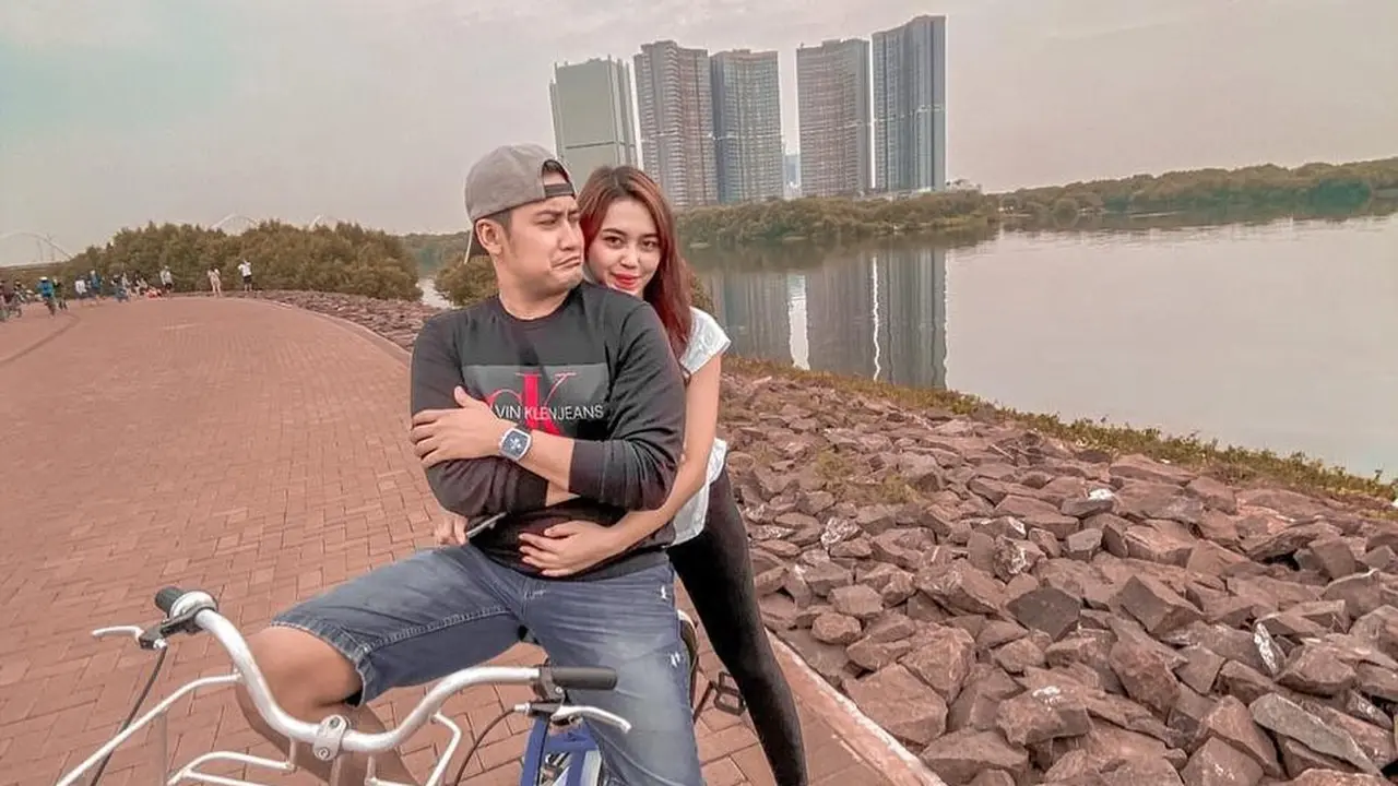 Aldha Refa, istri mendiang Okky Bisma (https://www.instagram.com/p/CG2HmqlBah2/)