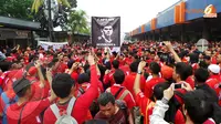Liverpudlian Serbu Bandara Halim