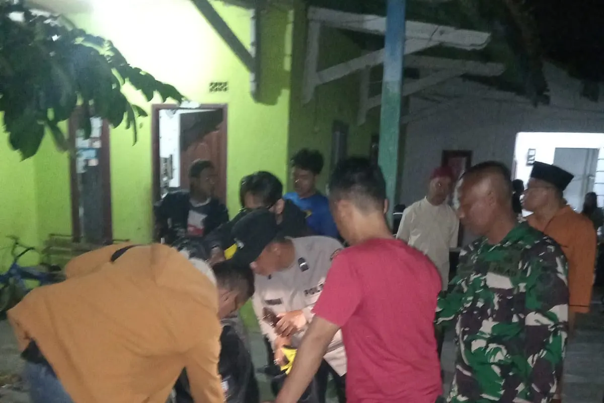 Pemotor tewas dengan mulut berbusa