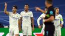 Real Madrid mampu memanfaatkan keunggulan jumlah pemain pada menit ke-79. Marco Asensio membuat Los Blancos unggul 2-0 melalui golnya lewat sepakan kaki kiri usai menerima umpan Dani Carvajal. (AFP/Oscar Del Pozo)