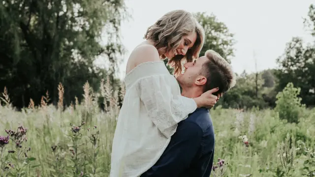 Rasa Cintanya Terlalu Besar