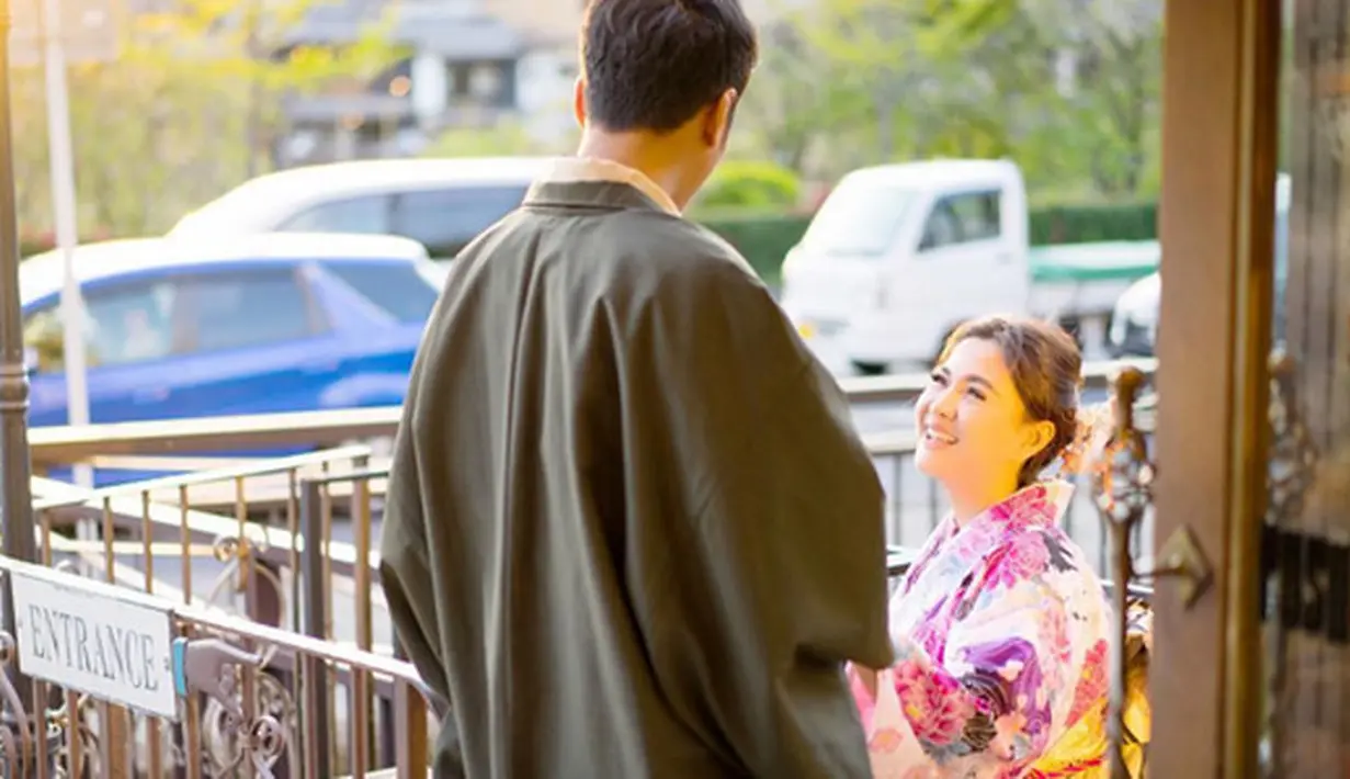 "Untuk Vicky Shu kemungkinan (diperiksa) minggu depan," kata Kepala Bagian Penerangan Umum Divisi Humas Polri Kombes Martinus Sitompul saat dihubungi di Jakarta, Jumat (29/9/2017) dilansir dari Liputan6. (Instagram/vickyshu)