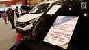 Sebuah mobil merek Toyota Sienta Tipe  G tahun 2007 yang dipamerkan dalam ajang Lelang Expo 2017 di Jakarta Convention Center, Jumat (22/9). Direktorat Jenderal Kekayaan Negara (DKJN) mengadakan lelang barang gratifikasi. (Liputan6.com/Angga Yuniar)