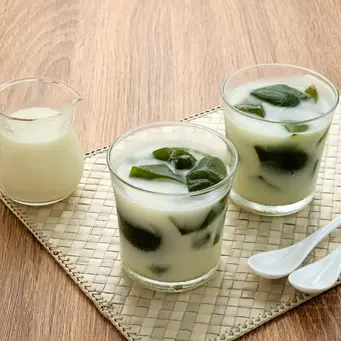 Ilustrasi cincau hijau./copyright depositphotos/tyasindayanti