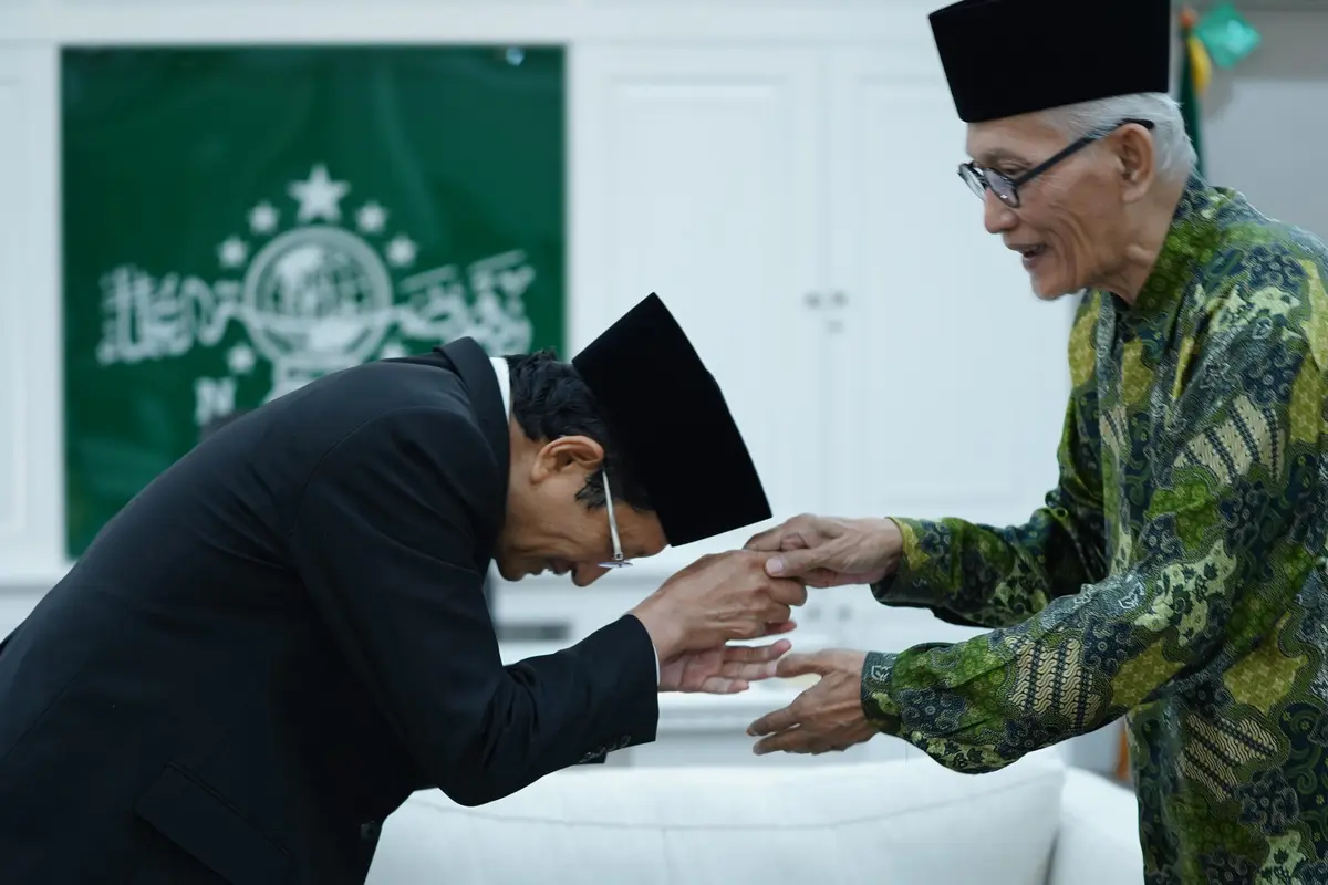 Empat menteri dari Nahdlatul Ulama (NU) meminta restu dan doa dari Rais Aam, KH Miftachul Akhyar, dan Katua Umum (Ketum) PBNU KH Yahya Cholil Staquf (Istimewa)