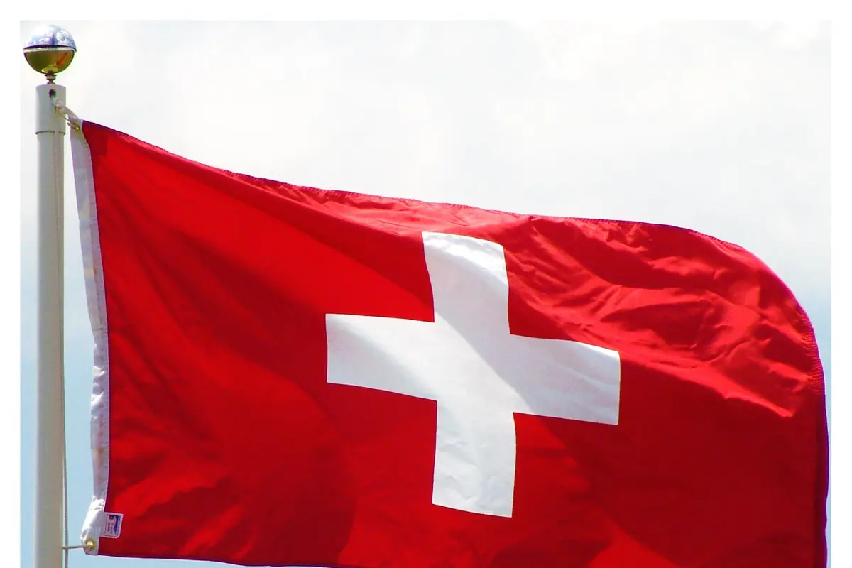[Bintang] Bendera Swiss