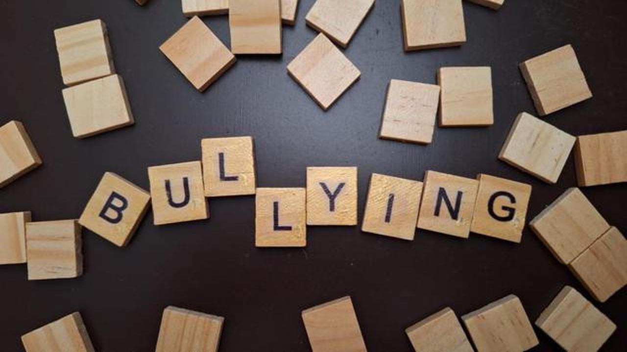 Polisi Usut Dugaan Bullying di Sekolah Jakut Yang Ramai Dikirimi Karangan Bunga