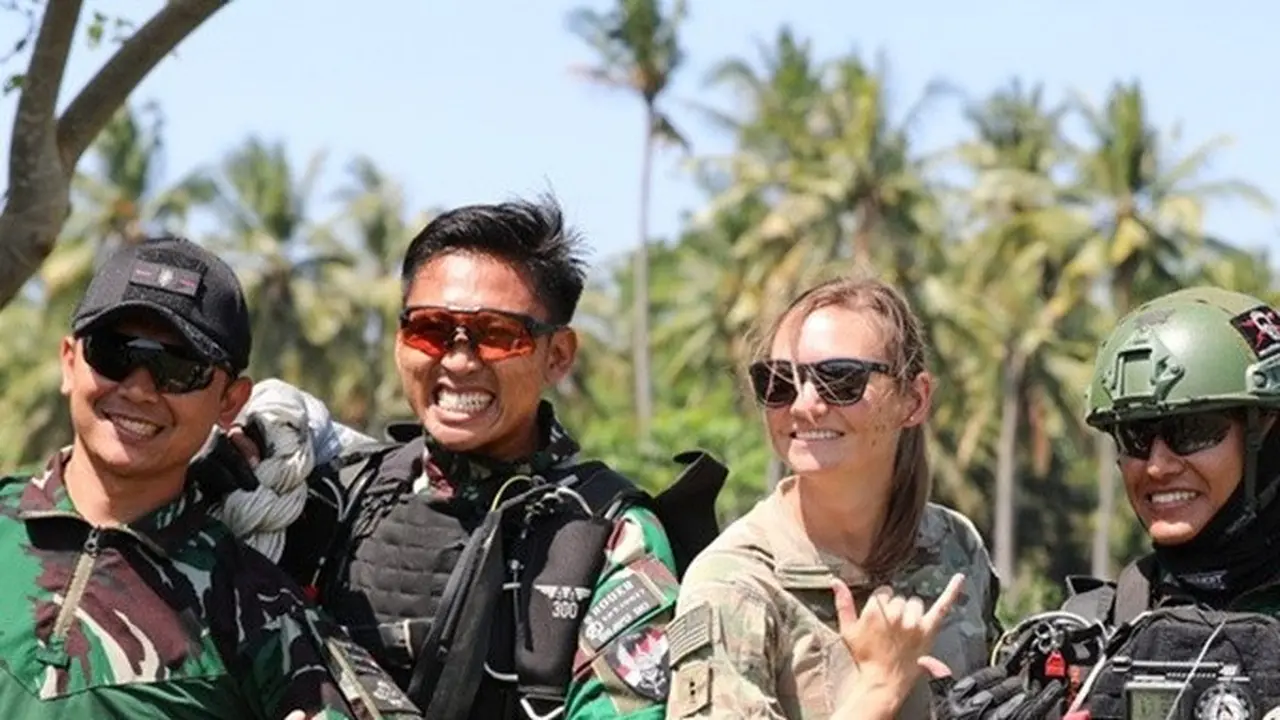 Super Garuda Shield merupakan latihan tahunan antara militer Indonesia dan AS yang dipimpin oleh Indonesia. Foto ini menampilkan Super Garuda Shield 2023. (Dok. Kapt. Riley Botz via Kedubes AS)