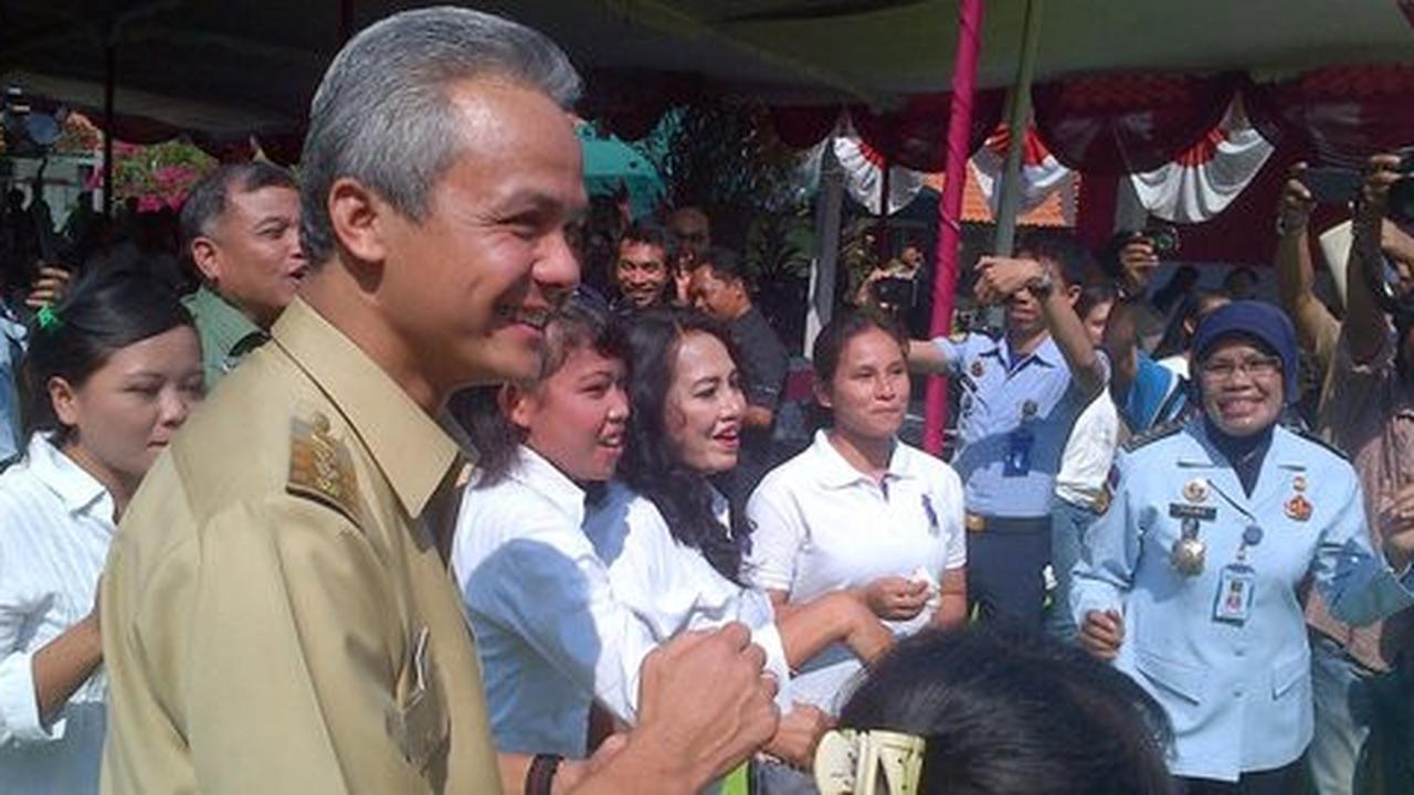 Ganjar lantik 5 pengganti kepala daerah yang maju pilkada serentak