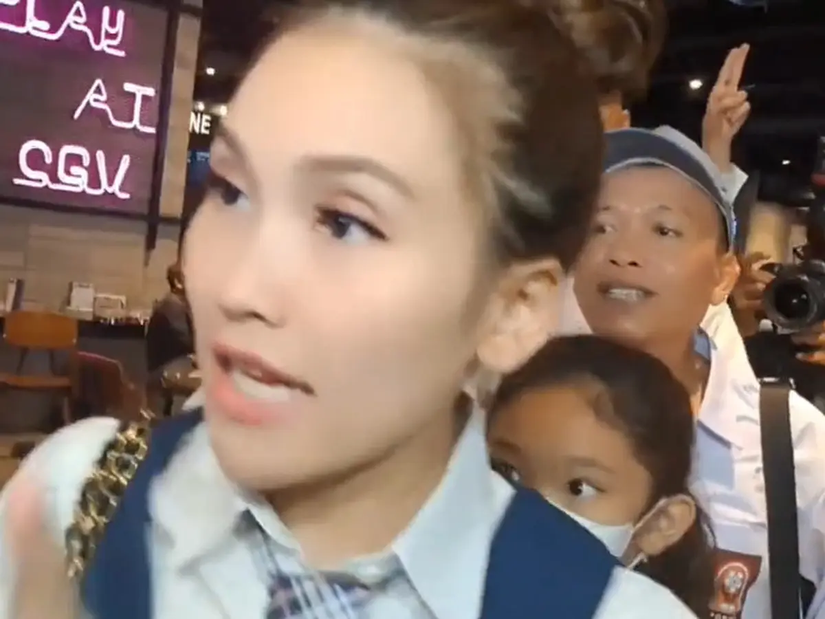 Ayu Ting Ting Kesal Ditanya soal Enji Baskoro Merindukan Putrinya: Jangan  Gitu di Depan Anak Saya! - ShowBiz Liputan6.com