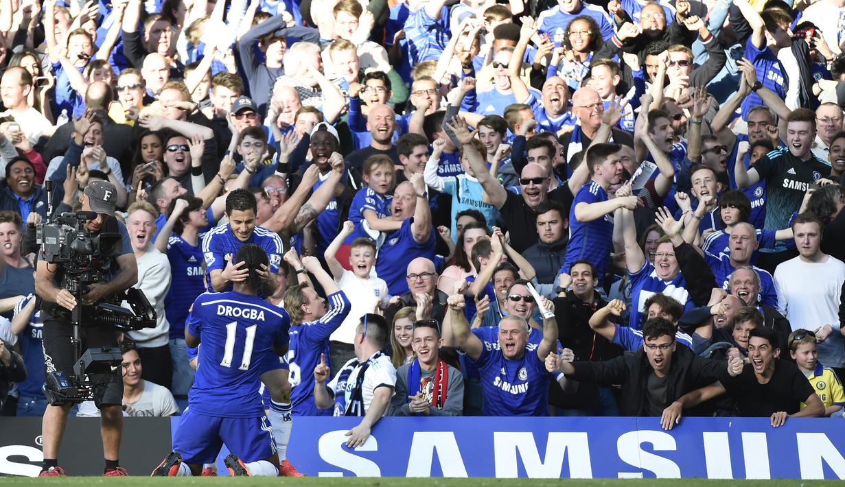 Selebrasi Edenz Hazard usai mencetak gol semata wangan bagi Chelsea di menit ke-38