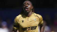 Pertandingan terakhir Eberechi Eze bersama Crystal Palace saat bertandang ke kandang Chelsea, Stamford Bridge, Sabtu (17/08/2025) menjadi kurang spesial. Golnya ke gawang Chelsea dianulir wasit setelah meninjau VAR. (AP Photo/Dave Shopland)