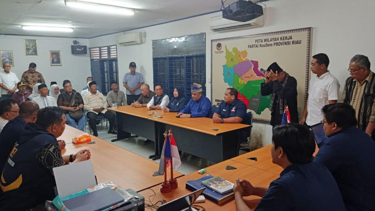 Edy Natar sebelumnya menjabat sebagai Wakil Gubernur Riau, dengan Gubernurnya Syamsuar.