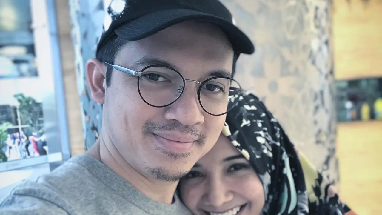 [Bintang] Zaskia Sungkar dan Irwansyah