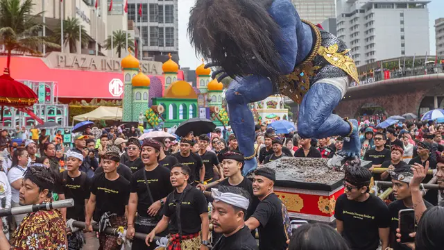 Jelang Nyepi 1948 Saka, Pawai Ogoh-ogoh Meriahkan CFD di Bundaran Hotel Indonesia Jakarta