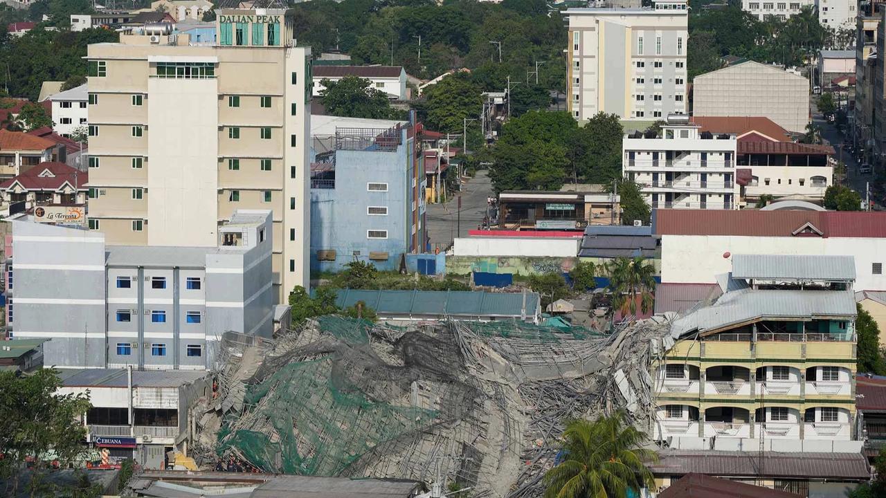 FOTO: Pencarian Korban Gedung Runtuh di Filipina Terus Berlangsung