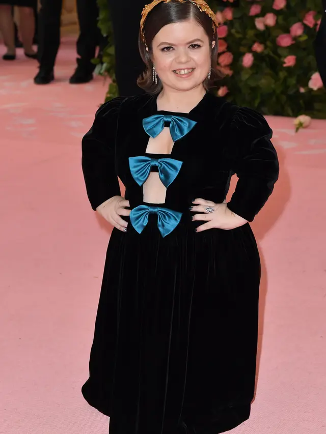 Tampilan Glamor Para Bintang Berbalut Gucci di Met Gala