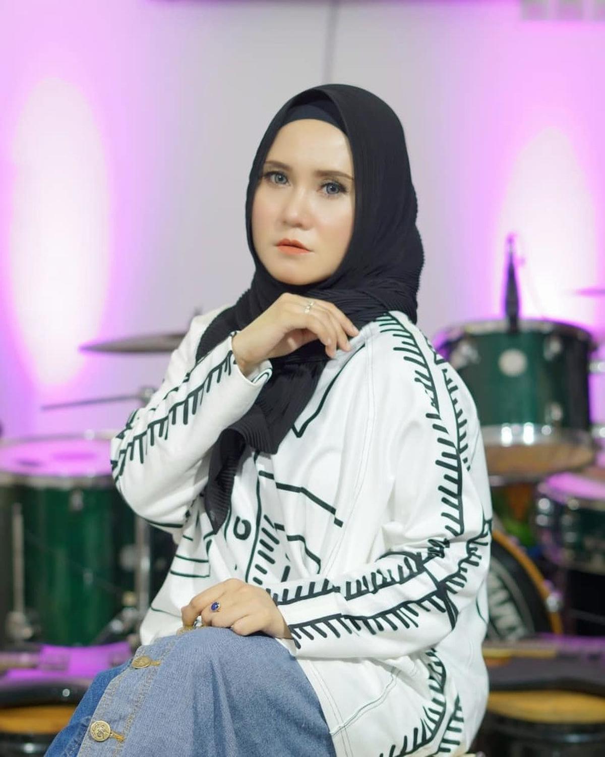 8.&nbsp;Eny Sagita