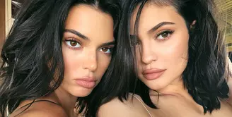 Hubungan Kendall Jenner dan Kylie Jenner tak selalu akrab, terlebih ketika masa-masa remaja. (instagram/kyliejenner)