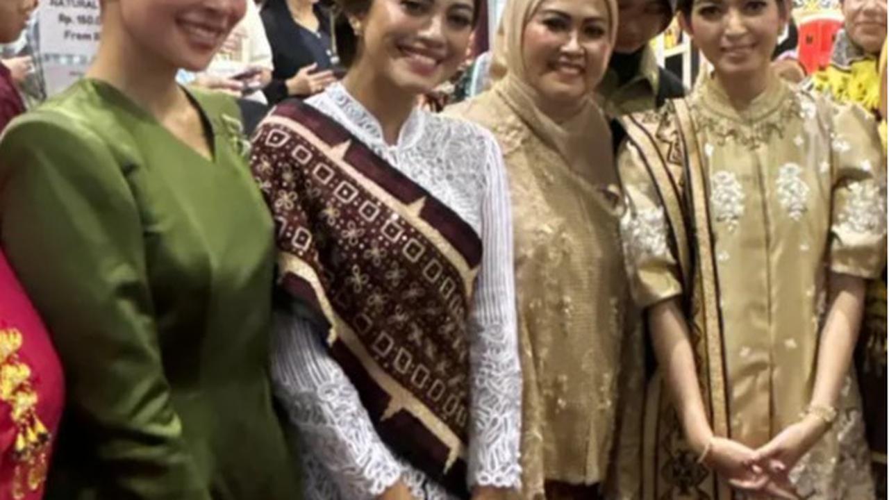 Selvi Ananda di Acara Bazar Amal WIC 2024