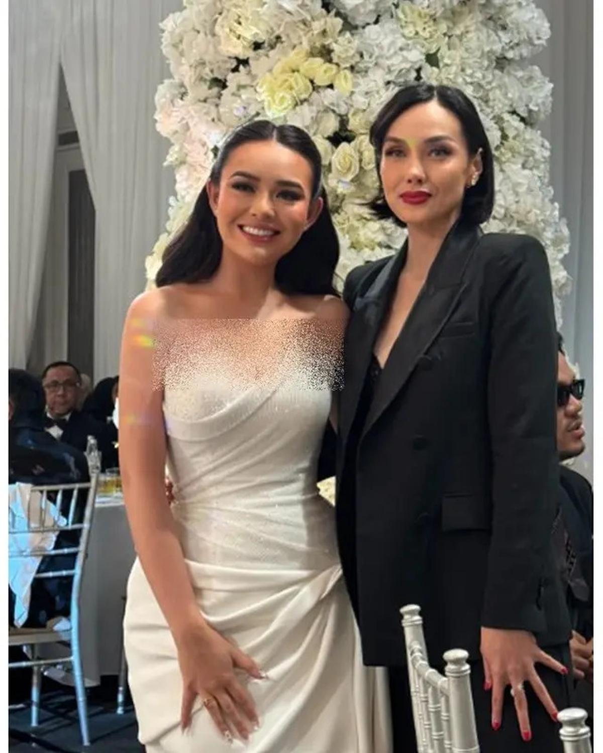 8 Potret Tamu Artis di Pernikahan Amanda Manopo dan Kenny Austin yang Digelar Privat