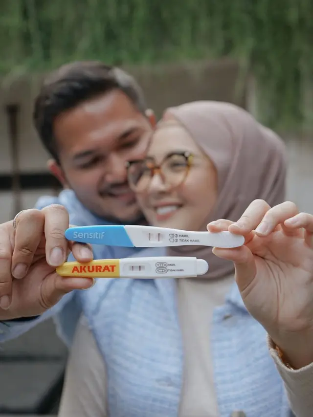 Kesha Ratuliu dan Adhi Permana