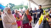 Jelang Ramadan, Warga Sultra Serbu 3.000 Paket Sembako Gerakan Pangan Murah Kadin