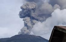 Gunung Marapi Kembali Erupsi, Semburkan Abu Vulkanik Setinggi 900 Meter