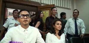 Meskipun proses sidang masih berlangsung di Pengadilan Agama Jakarta Selatan. Masayu Anastasia masih tinggal satu atap dengan Lembu Wiworo Jati.