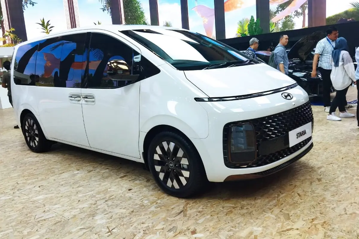 Hyundai Pamer Modifikasi Mewah Staria Business di GIIAS 2023 (Ist)