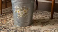 7 Ide Kreatif Tempat Sampah Estetik dari Ember Bekas yang Mudah Ditiru di Rumah