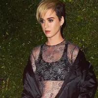 Selama ini Katy Perry selalu tampil memukau dan ceria di hadapan publik. Namun siapa sangka di balik keceriaannya itu, ternyata Katy pernah mengalami kejadian yang hampir merenggut nyawanya. (Instagram/katyperry)