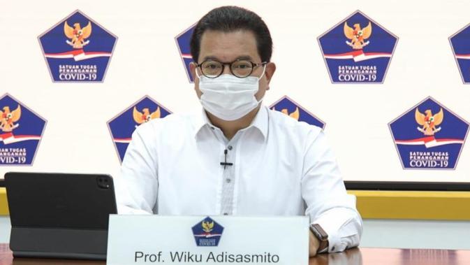 Juru Bicara Satgas Penanganan COVID-19 Wiku Adisasmito meminta pemerintah daerah dan seluruh elemen masyarakat mematuhi kebijakan PPKM saat konferensi pers di Kantor Presiden, Jakarta, Kamis (7/1/2021). (Biro Pers Sekretariat Presiden/Kris)