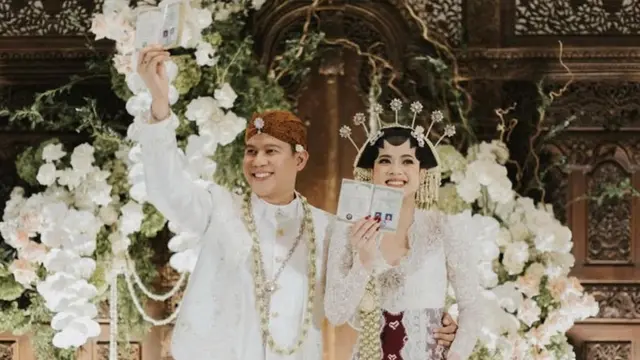 Nino Kayam atau dikenal sebagai Nino RAN menikah dengan Dhabitannisa Auni pada Jumat (20/9/2024)