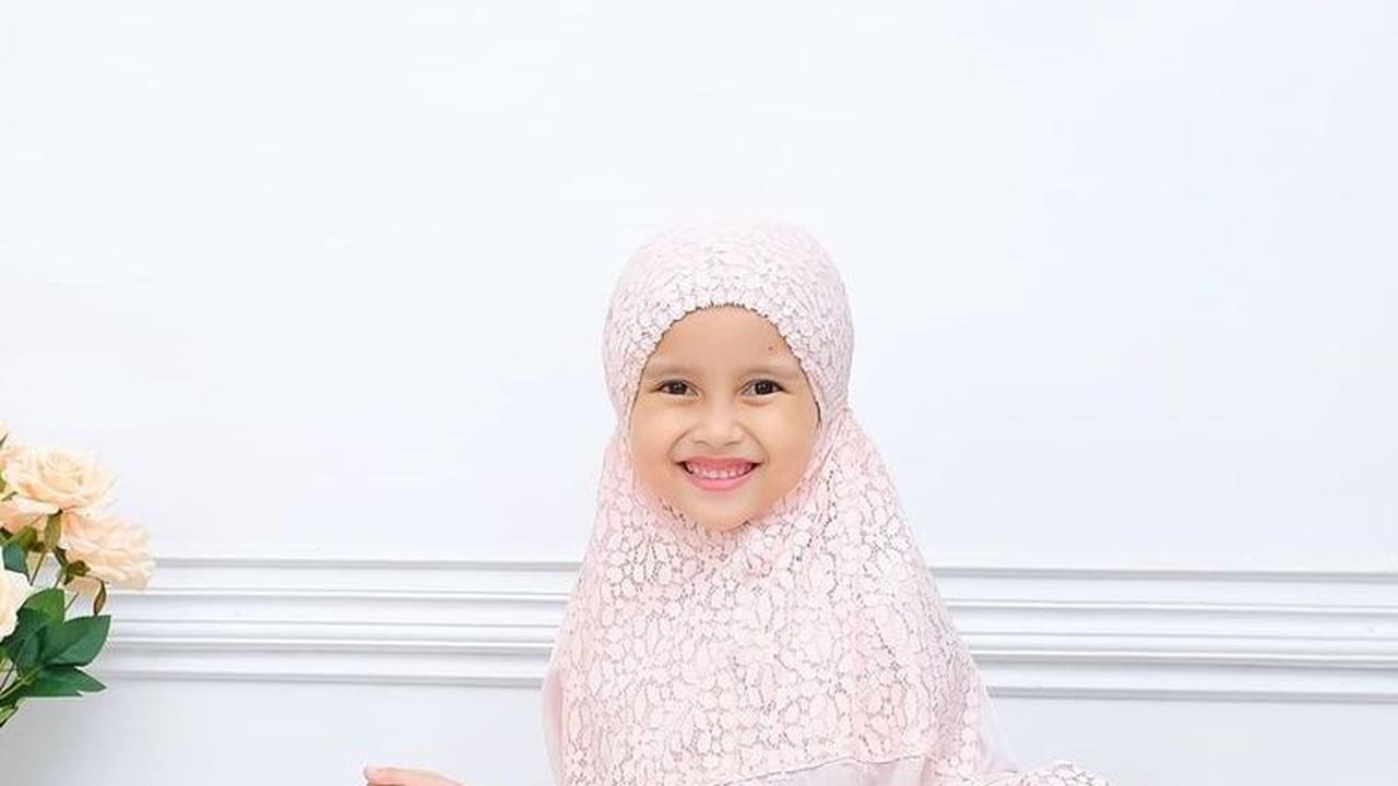 Cara Memilih Mukena Anak agar Nyaman Dipakai Si Kecil